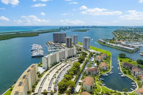 134 Lakeshore Drive North Palm Beach FL 33408