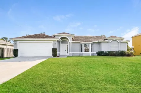 4473 SW Gainsboro Street Port St Lucie FL 34953