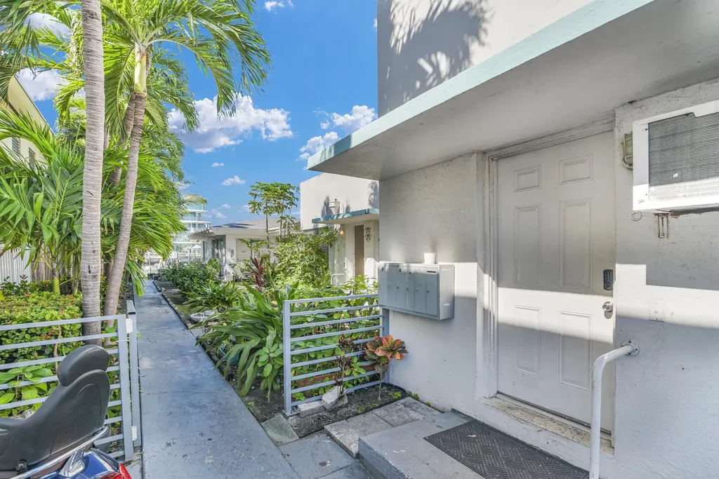 8430 Byron Avenue Miami Beach FL 33141