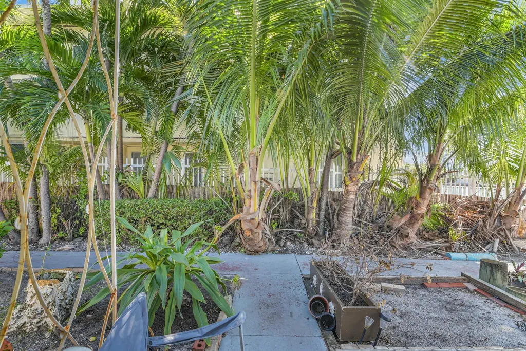 8430 Byron Avenue Miami Beach FL 33141