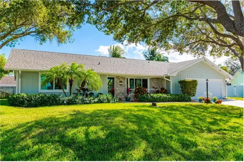 1943 NE Aloe Calle Jensen Beach FL 34957