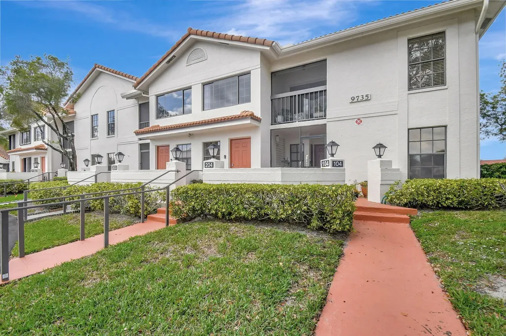 9735 Pavarotti Ter 204 Terrace Boynton Beach FL 33437