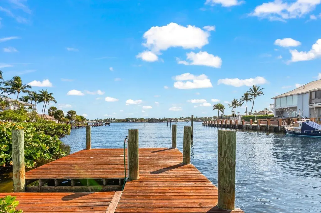 720 Mariners Way Boynton Beach FL 33435
