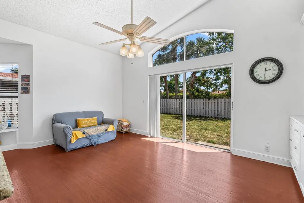 5169 Prairie Dunes Village Circle Lake Worth FL 33463