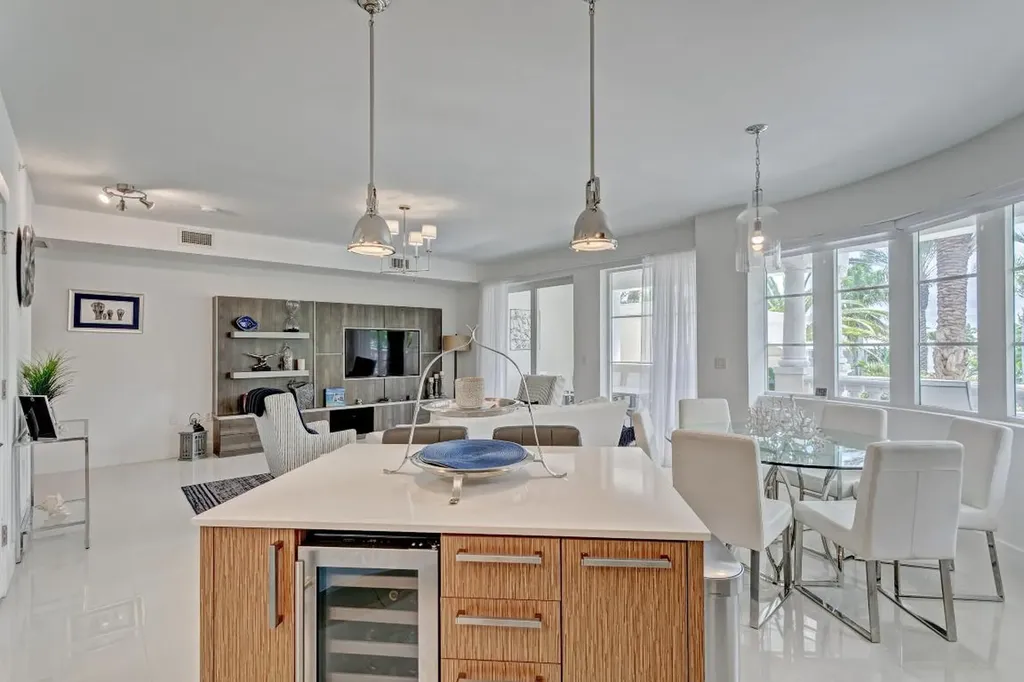 155 S Ocean Avenue Palm Beach Shores FL 33404