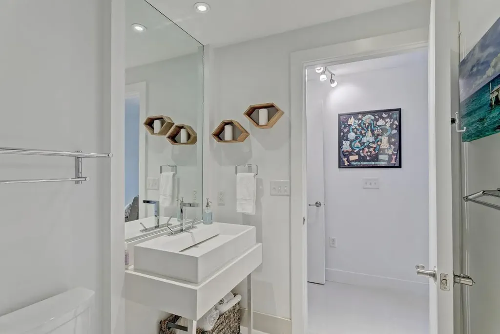 155 S Ocean Avenue Palm Beach Shores FL 33404
