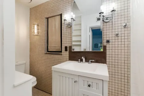 228 Phipps Palm Beach FL 33480