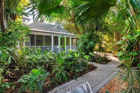228 Phipps Palm Beach FL 33480