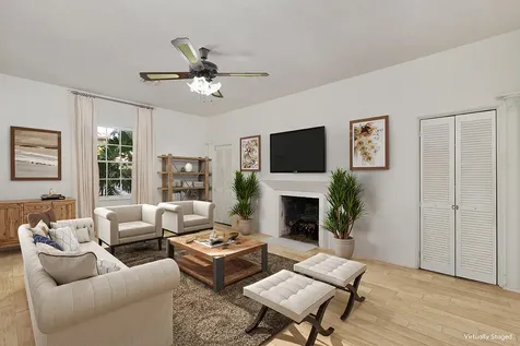 228 Phipps Palm Beach FL 33480