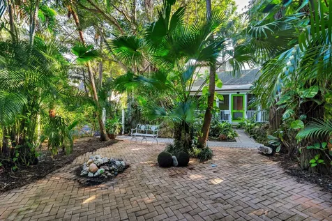 228 Phipps Palm Beach FL 33480