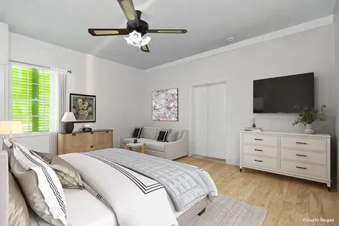 228 Phipps Palm Beach FL 33480