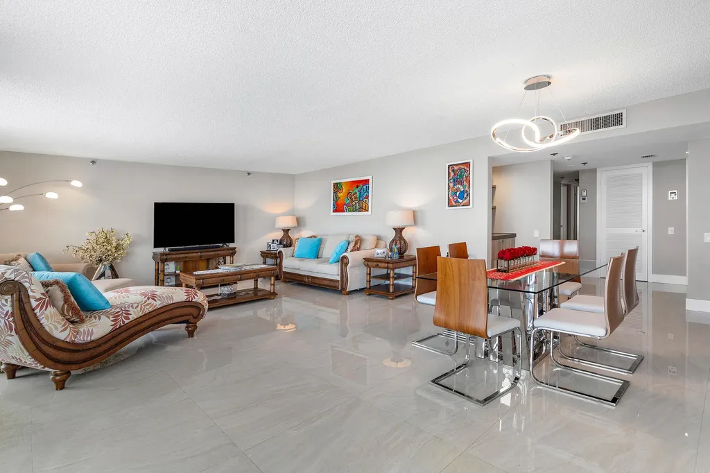 250 S Ocean Boulevard Boca Raton FL 33432