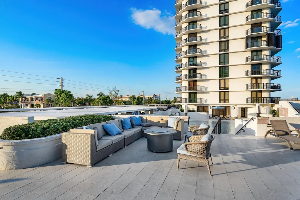 250 S Ocean Boulevard Boca Raton FL 33432