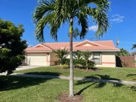313 N Country Club Boulevard Boca Raton FL 33487