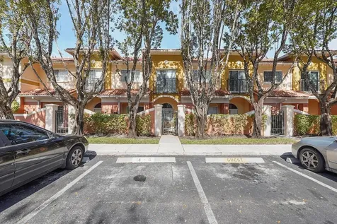 1406 S Santa Catalina Circle North Lauderdale FL 33068
