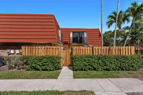 9965 NW 6th Court Plantation FL 33324
