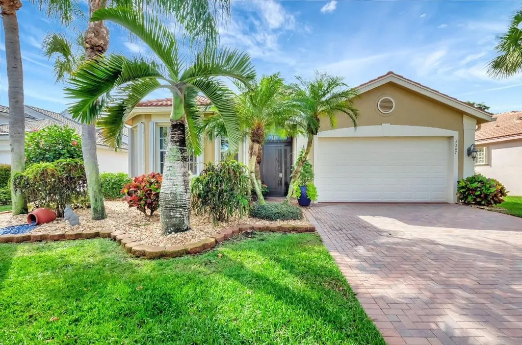 7207 Imperial Beach Circle Delray Beach FL 33446