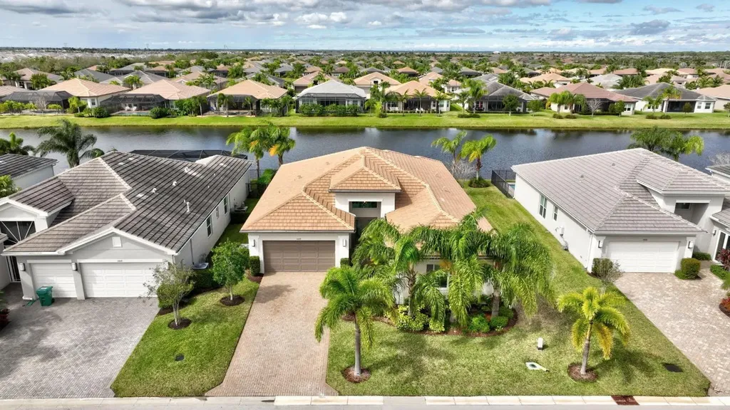11039 SW Ivory Springs Lane Port St Lucie FL 34987