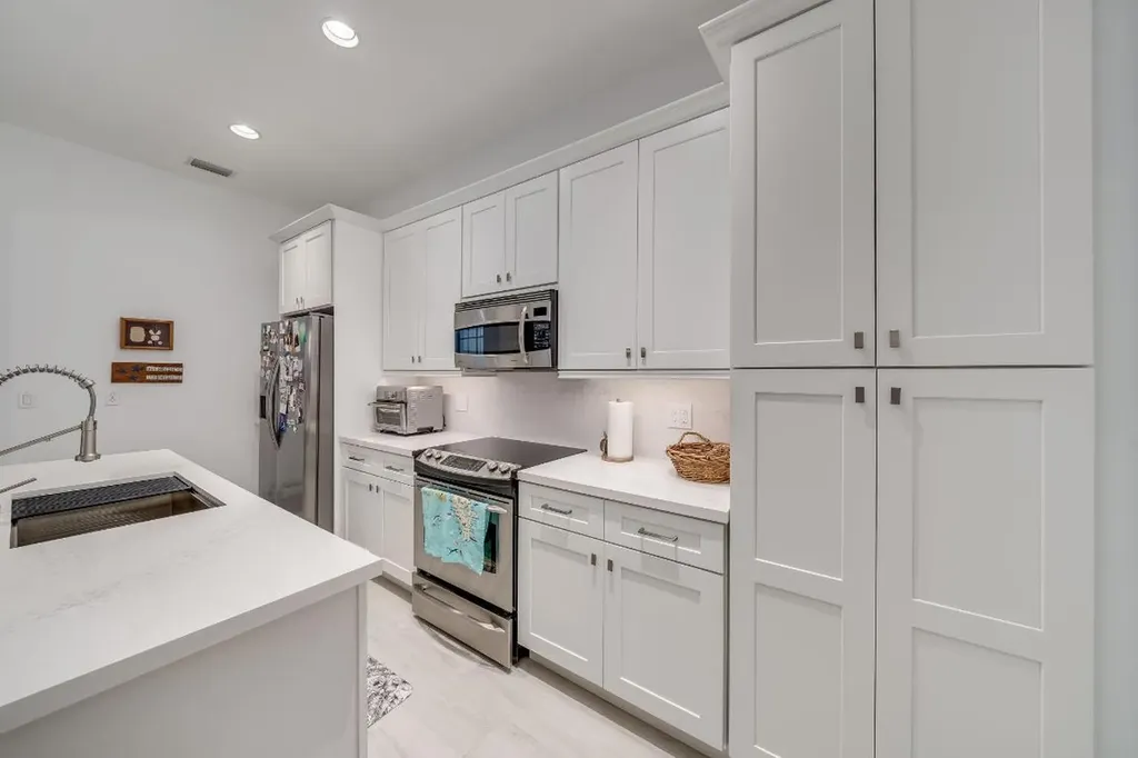 8335 NW 7th Terrace Boca Raton FL 33487