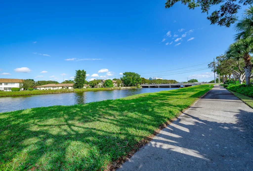 8335 NW 7th Terrace Boca Raton FL 33487