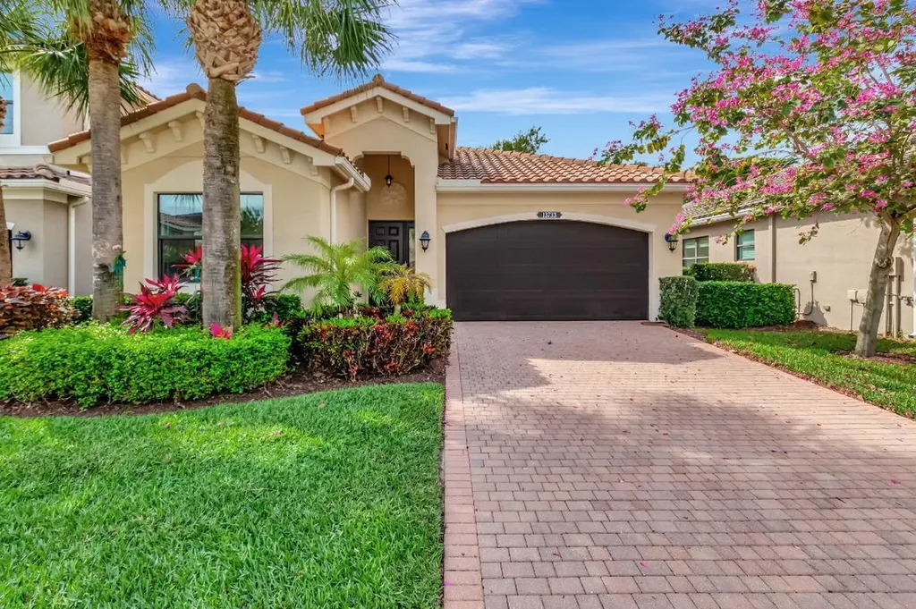 13733 Moss Agate Avenue Delray Beach FL 33446