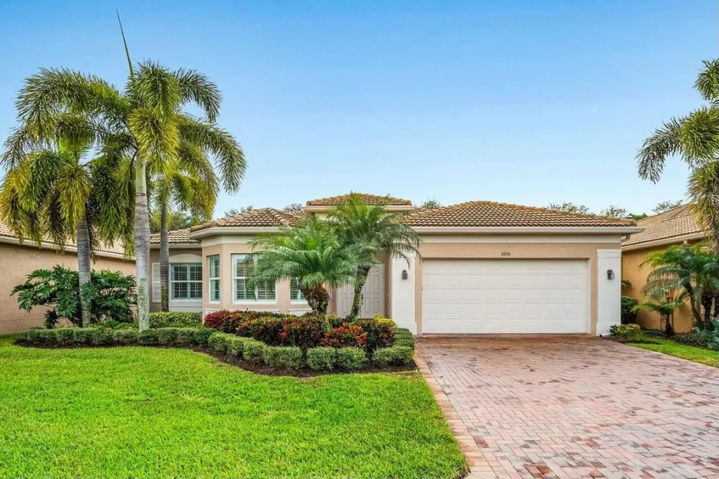 9995 Bluefield Drive Boynton Beach FL 33473
