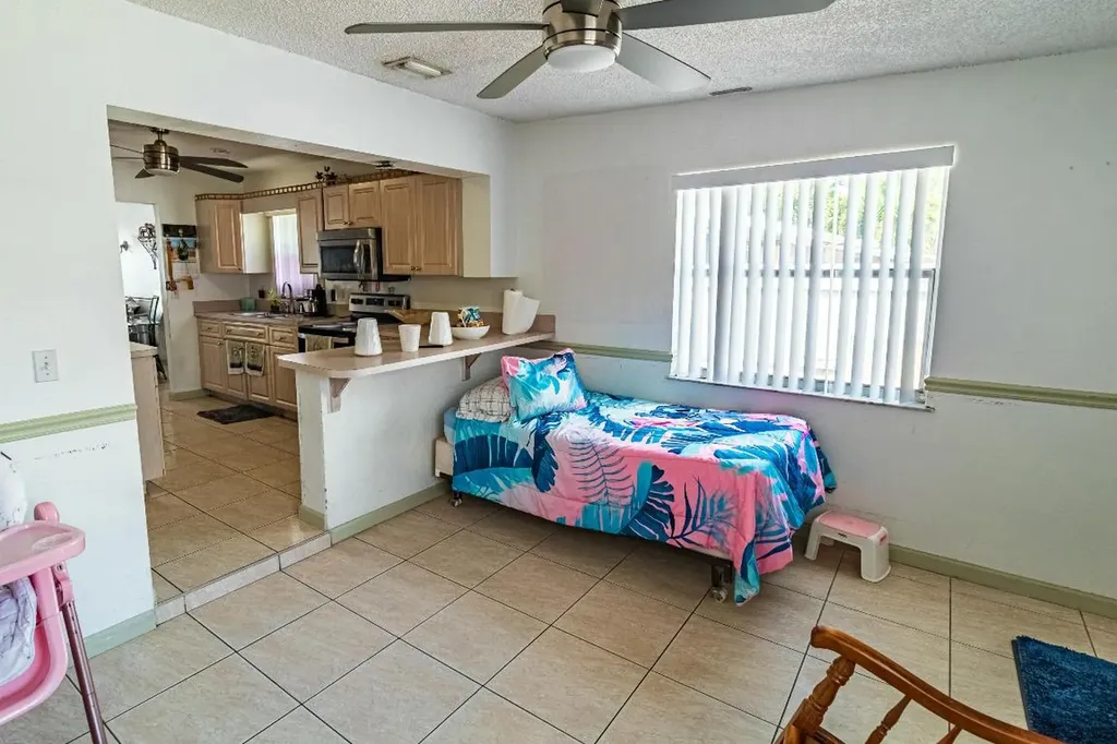 513 El Vedado West Palm Beach FL 33405
