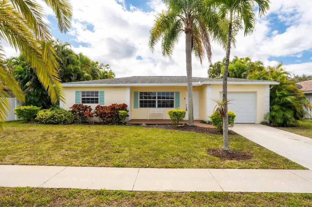 11170 Ladino Street Boca Raton FL 33428