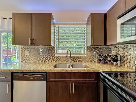 6293 NW 27th Street Margate FL 33063