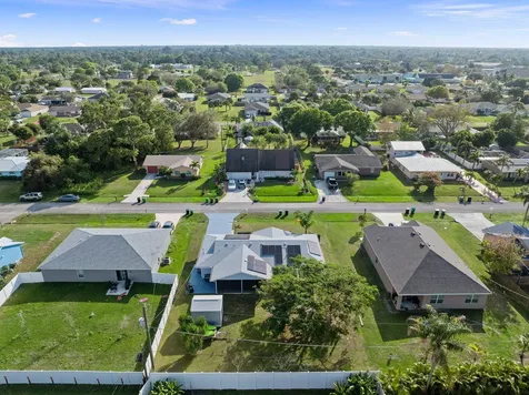 132 NW Byron Street Port St Lucie FL 34983