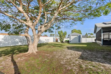 132 NW Byron Street Port St Lucie FL 34983