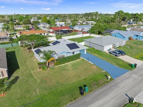 132 NW Byron Street Port St Lucie FL 34983