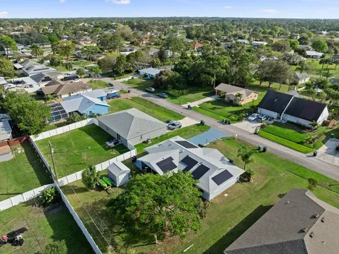132 NW Byron Street Port St Lucie FL 34983