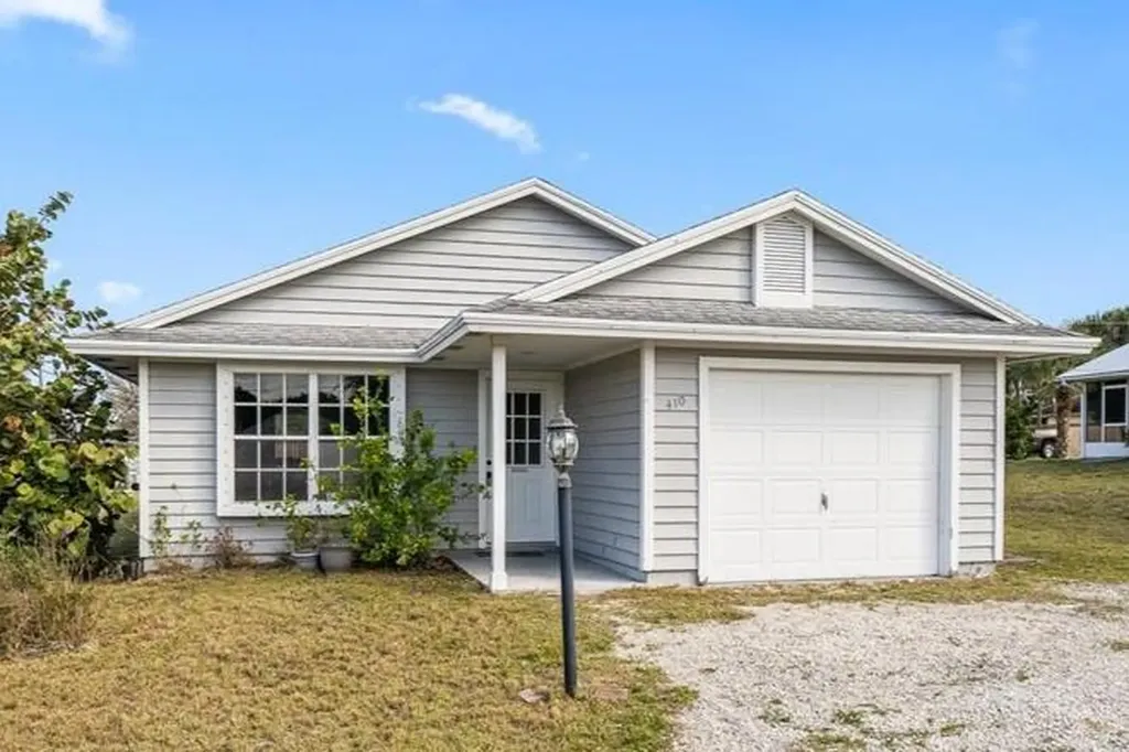 410 12th Street SW Vero Beach FL 32962