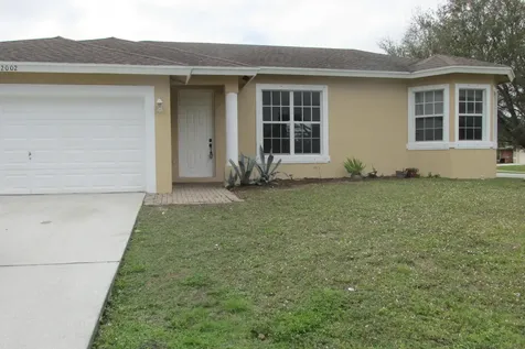 2002 SW Trenton Lane Port St Lucie FL 34984