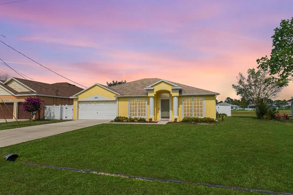 5857 NW Corso Avenue Port St Lucie FL 34986