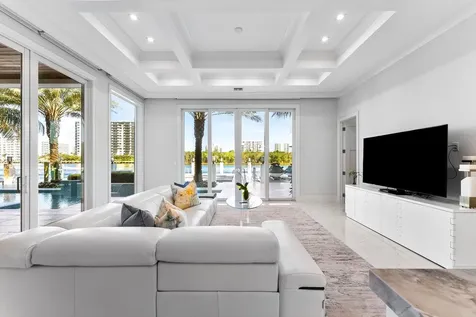 7212 NE 8th Drive Boca Raton FL 33487