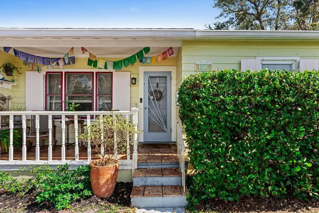 1116 N Ocean Breeze Lake Worth Beach FL 33460