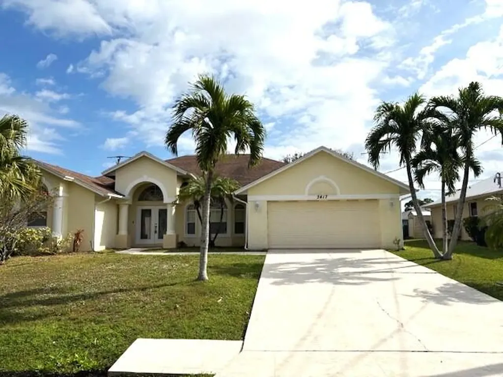 3417 SE Hart Circle Port St Lucie FL 34984