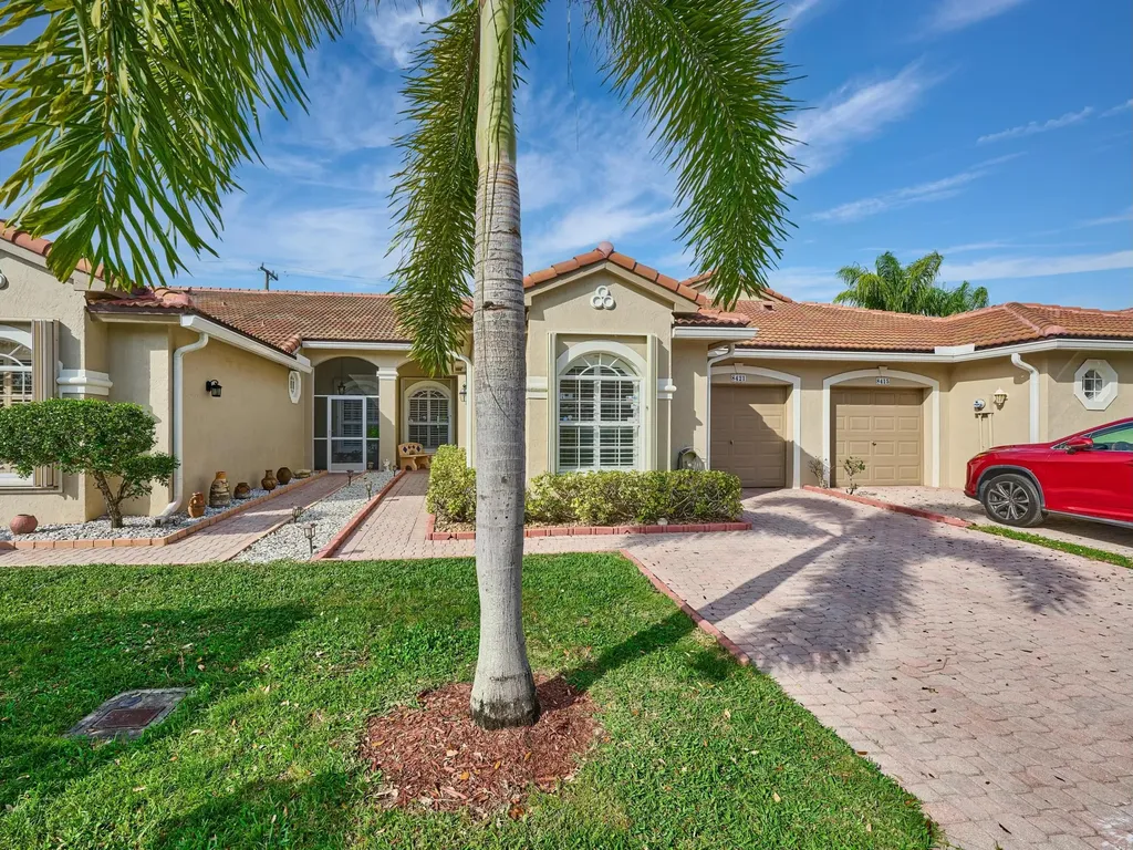 8421 Via Serena Boca Raton FL 33433