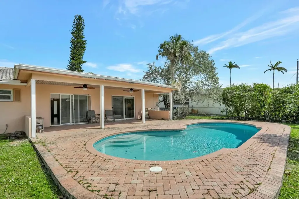 3798 NW 79th Avenue Coral Springs FL 33065