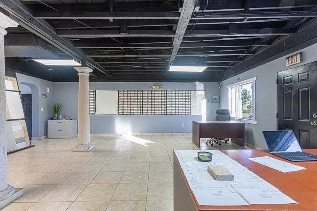 3109 2nd Avenue N Palm Springs FL 33461
