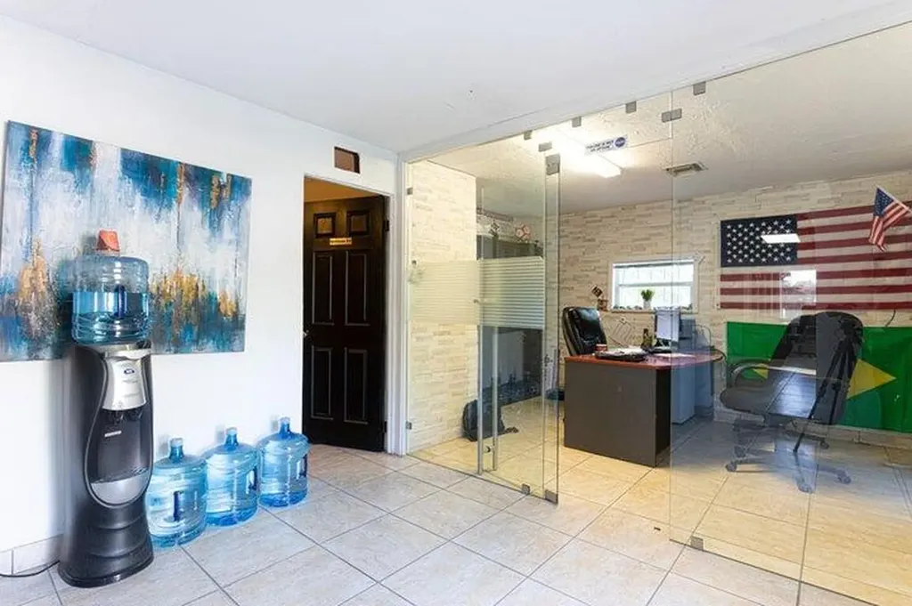 3109 2nd Avenue N Palm Springs FL 33461