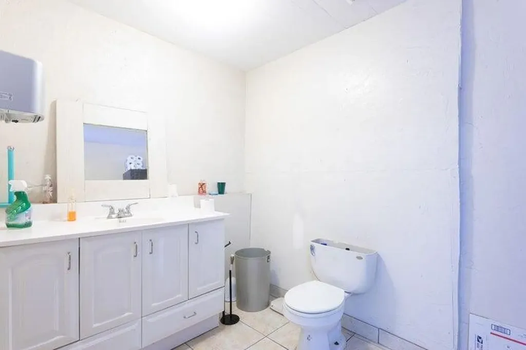 3109 2nd Avenue N Palm Springs FL 33461