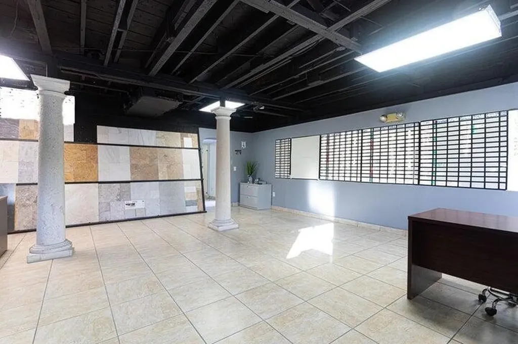 3109 2nd Avenue N Palm Springs FL 33461