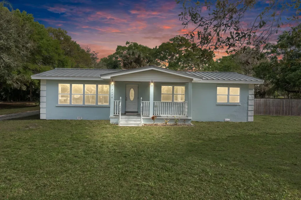 2530 S Rock Road Fort Pierce FL 34945