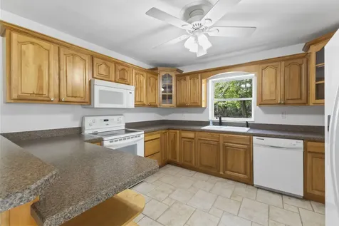 2530 S Rock Road Fort Pierce FL 34945
