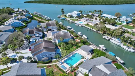 2470 Harbour Cove Drive Hutchinson Island FL 34949