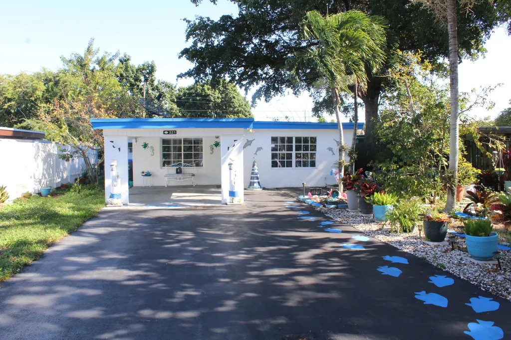 321 N 61st Avenue Hollywood FL 33024
