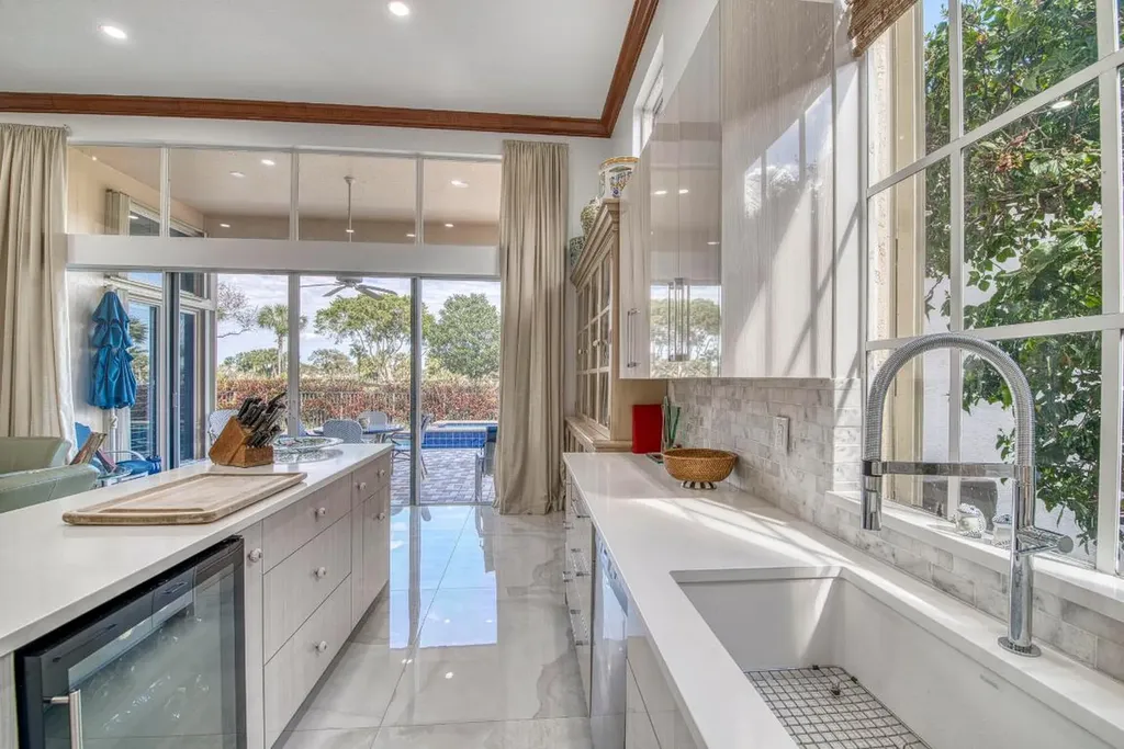 7976 Via Villagio West Palm Beach FL 33412